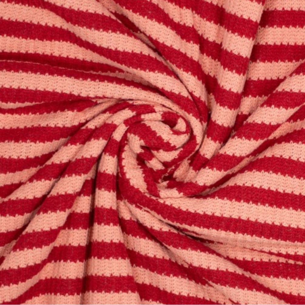 Tricot à rayures rouge et rose
