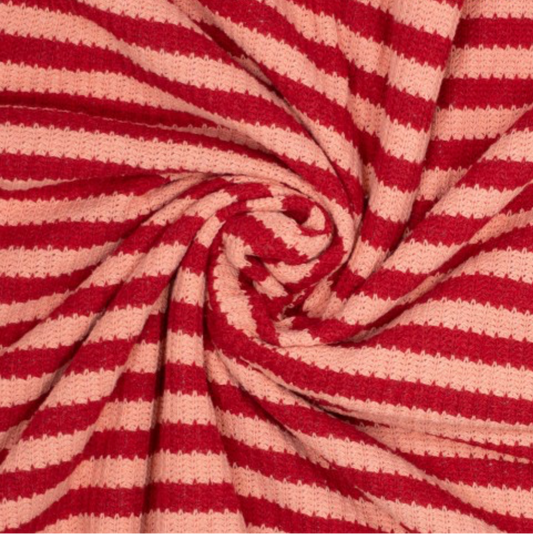 Tricot à rayures rouge et rose