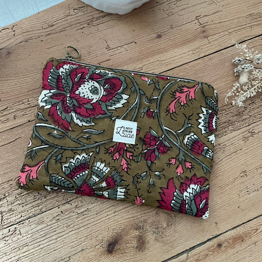 Pochette matelassée indienne