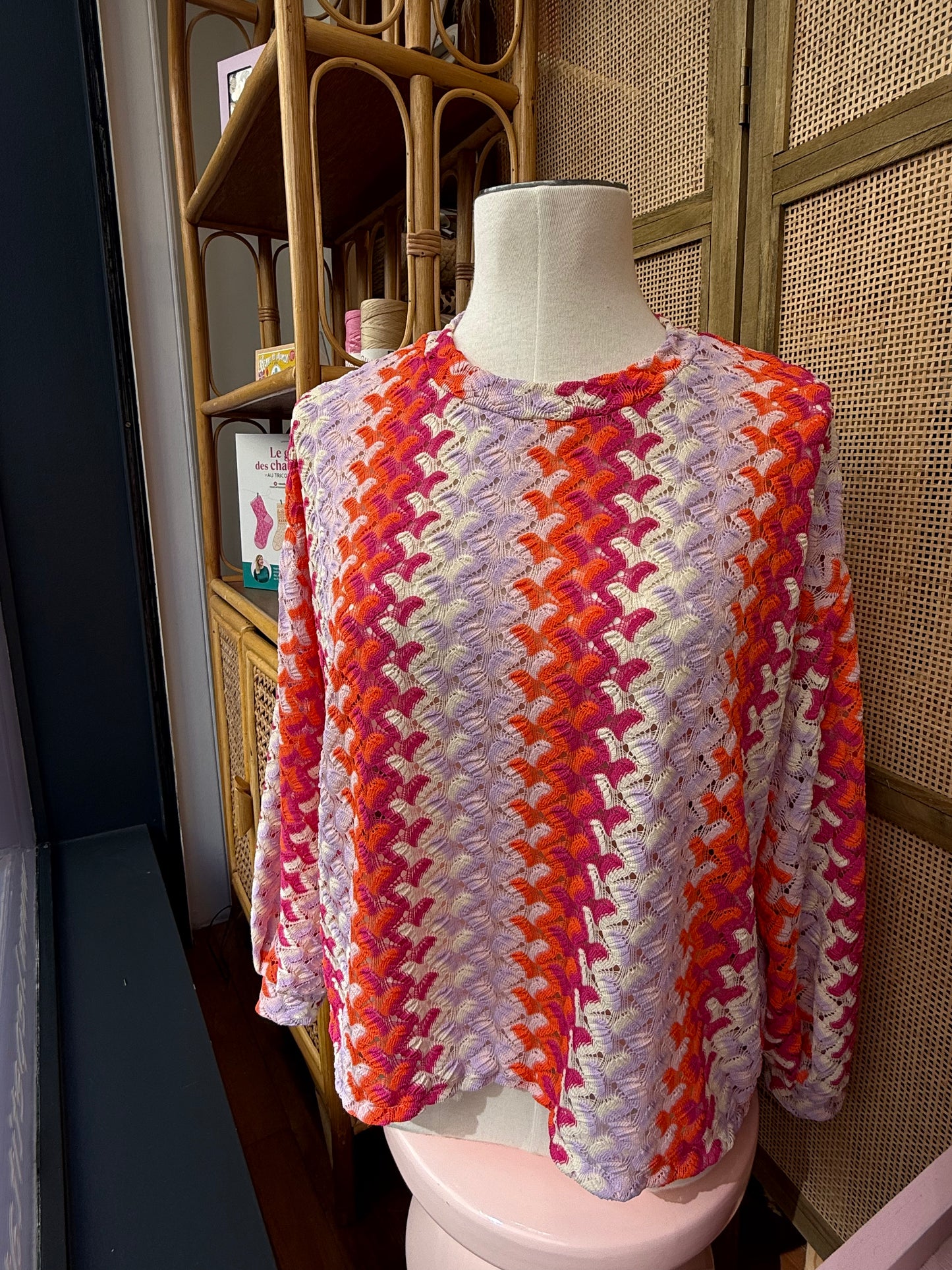 Tissu crochet fuchsia orange écru